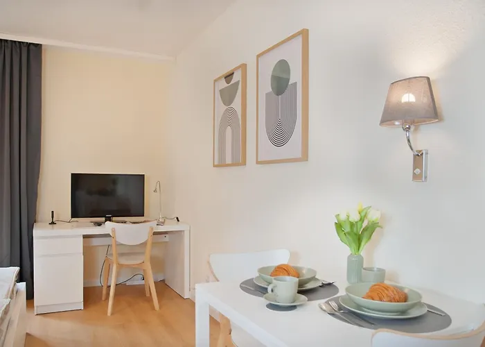 Apartment Ruhiges Mitte 26m2 - U-bahn Leopoldplatz By *